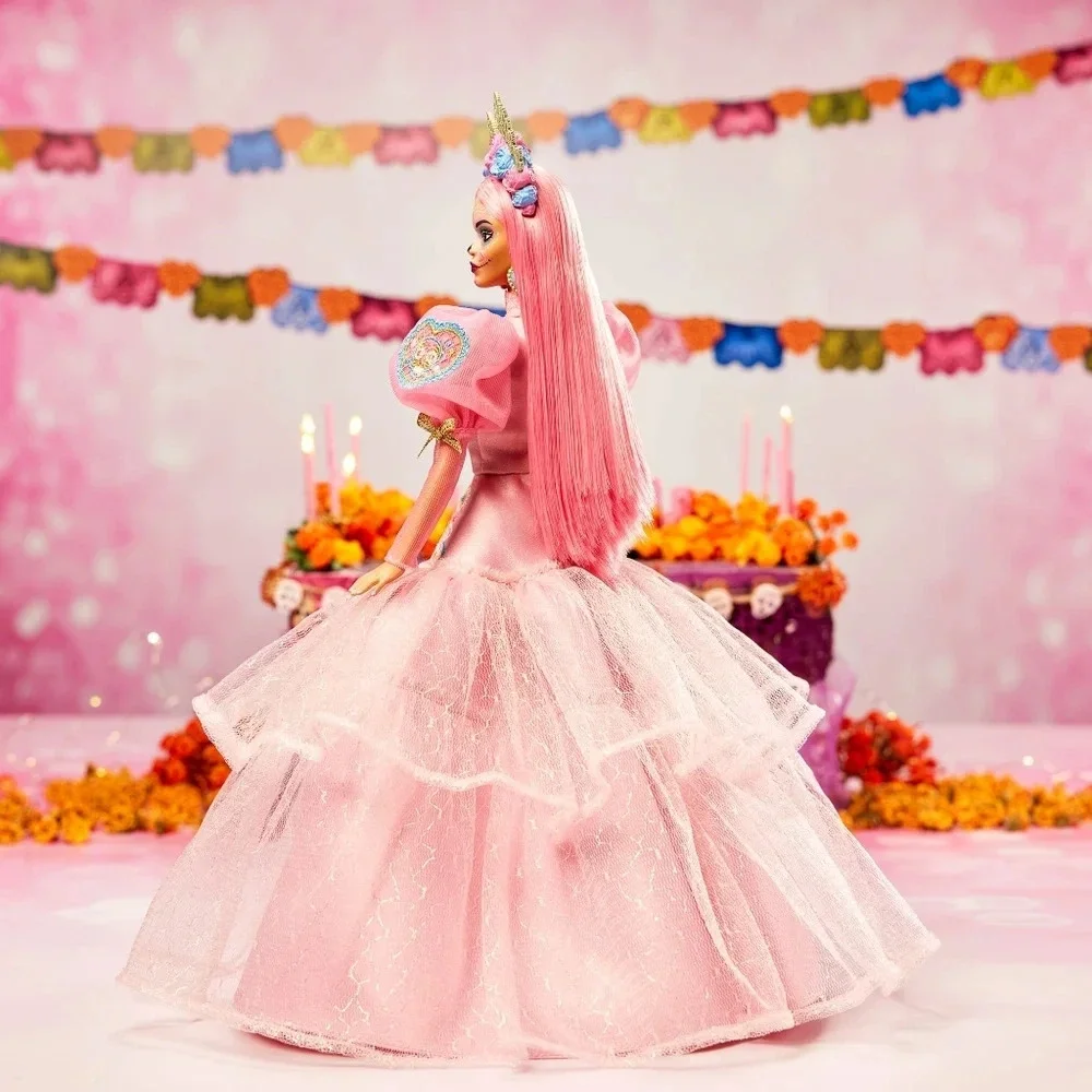 NRFB Mattel, Barbie Signature 2023 Día De Muertos Barbie x Pink Magnolia Doll